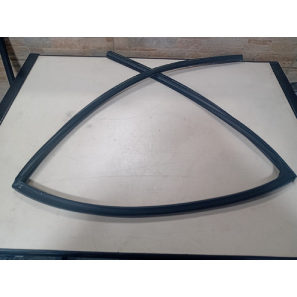 Canaleta Traseira Da Porta Traseira Direita Onix Turbo 2020