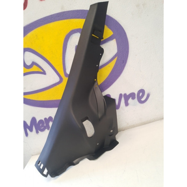 Moldura Coluna Lateral Traseira Direita Prisma 2014/2019 