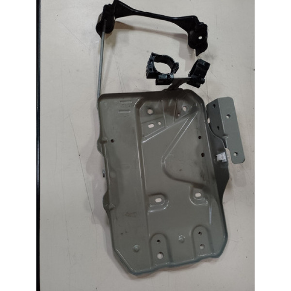 Base Suporte Bateria Nissan Kicks 2021 1.6 16v 2021
