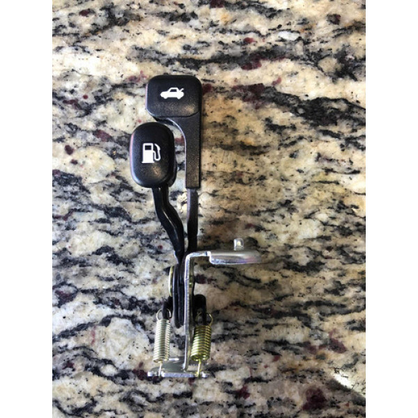 Alavanca Puxador Porta Malas E Combustível Hb20 Sedan