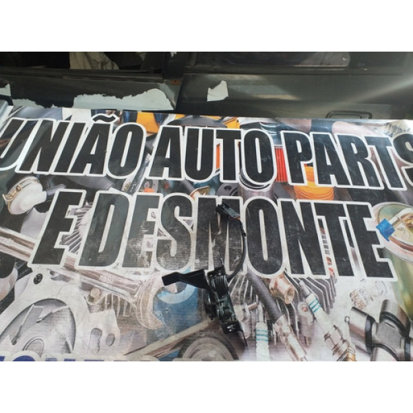 Trava Do Capô Do Ônix 1.4 2018 