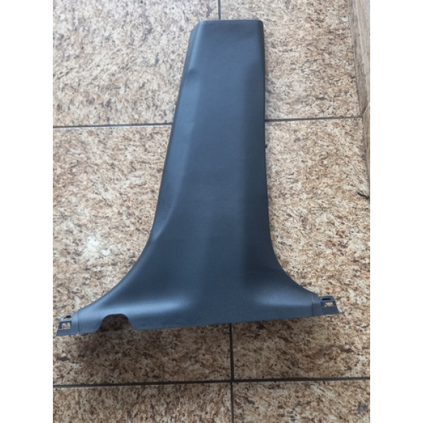 Acabamento Coluna Inferior Lado Direito Nissan Kicks 2021