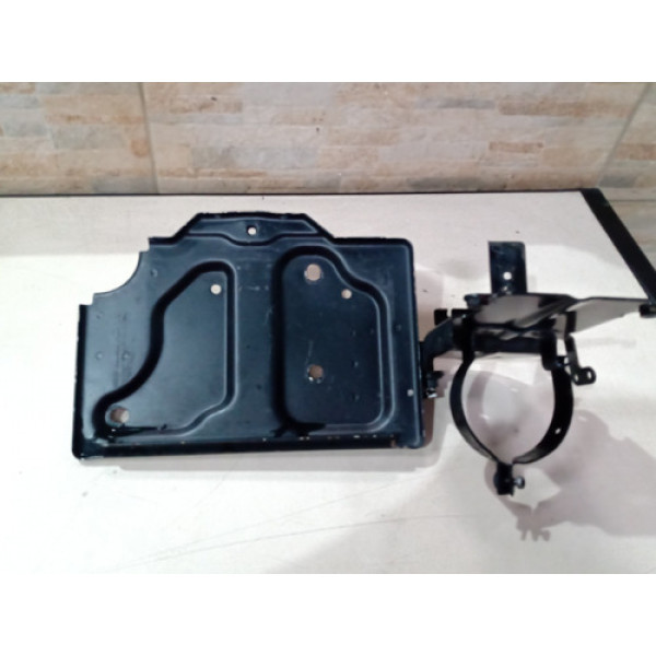 Suporte Da Bateria C/suporte Reservatório Direção Meriva 12