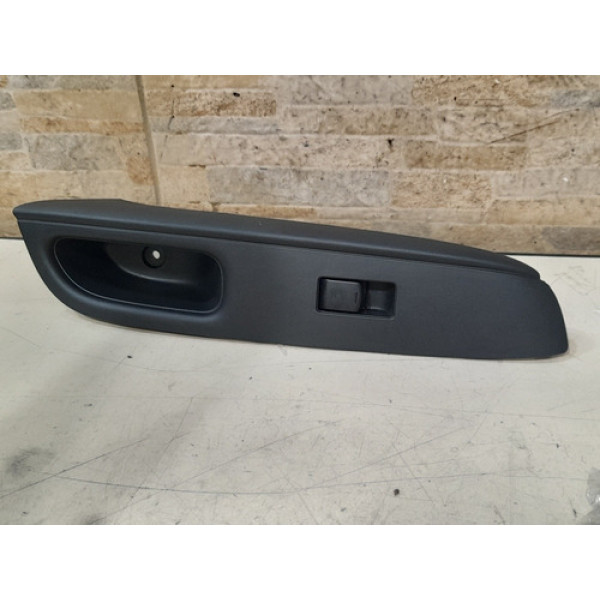 Botão Do Vidro Elétrico Dianteiro Direito Versa 2020