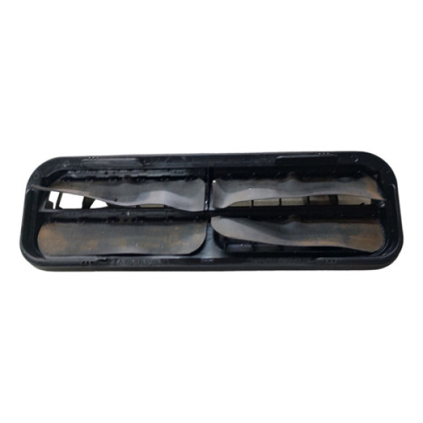 Difusor Saida Ar Carroceria Esquerdo Mercedes C180 2015 