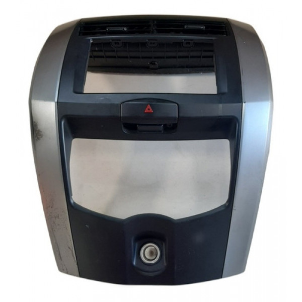 Moldura Do Radio Nissan Livina 2012 C/ Detalhes