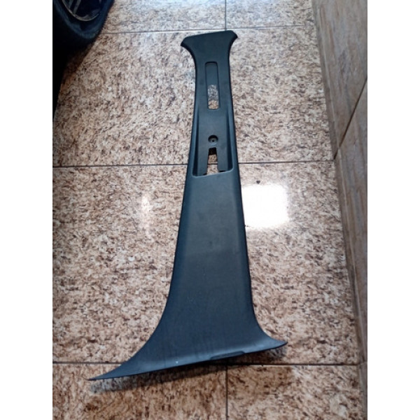 Acabamento Coluna Lateral Direita Renault Kwid 2020 