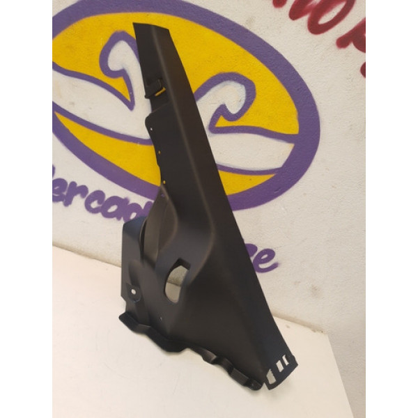 Moldura Coluna Lateral Traseira Esquerda Prisma 2014/2019 