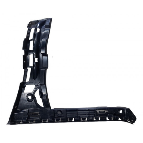 Guia Parachoque Traseiro Direito Mercedes C180 2015