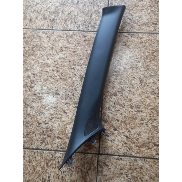 Acabamento Coluna Direito Parabrisa Nissan Kicks  2021