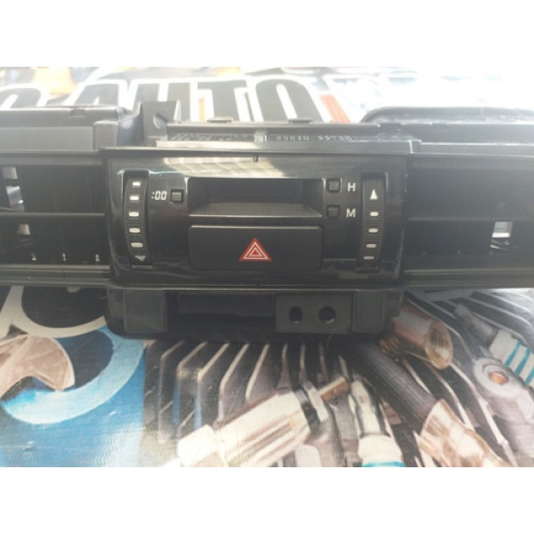 Difusor Ar Central  Com Chave Alerta Hilux 2016 A 2018 