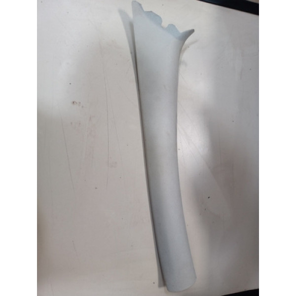 Acabamento Coluna Esquerda  Fiat Strada 2014