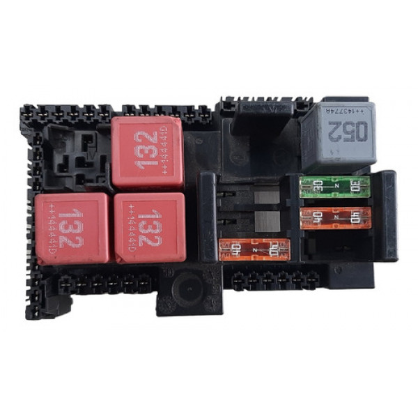 Caixa De Fusível Com Relé Mercedes C180 1.6 2015 A2059062501