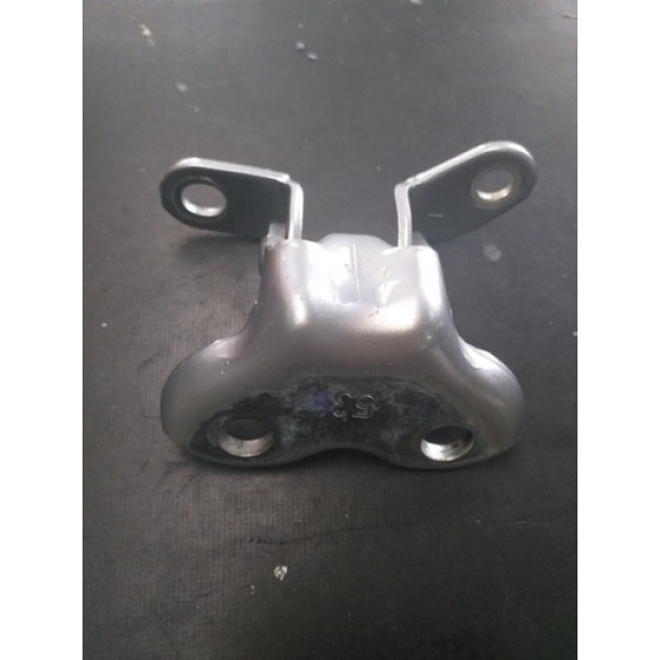 Dobradiça Da Porta Traseira Lado Direito Inf Hilux  Srx 2018