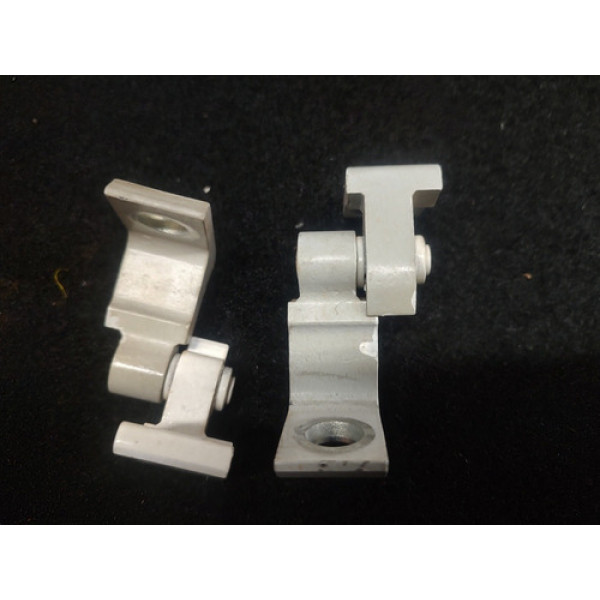 Dobradiça Porta Direita Saveiro 2018 Superior E Inferior 