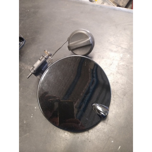 Portinhola Com Tampa Do Tanque Onix 2018 Original