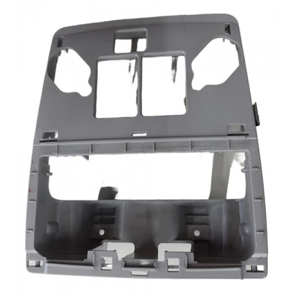 Moldura Luz De Cortesia Tracker Ltz 1.8 16v Ecotec2014