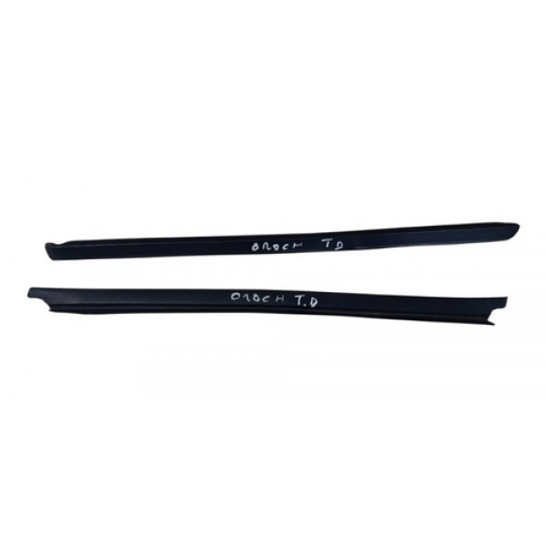 Pestana Traseira Direita Int E Ext Renault Oroch 2020