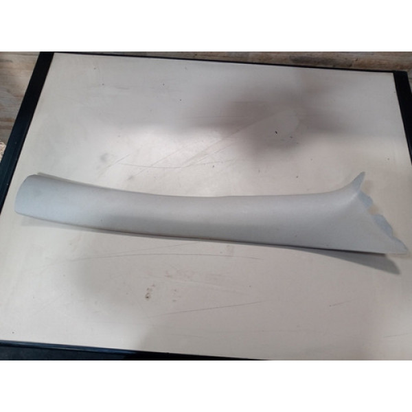 Acabamento Coluna Direita  Fiat Strada 2014