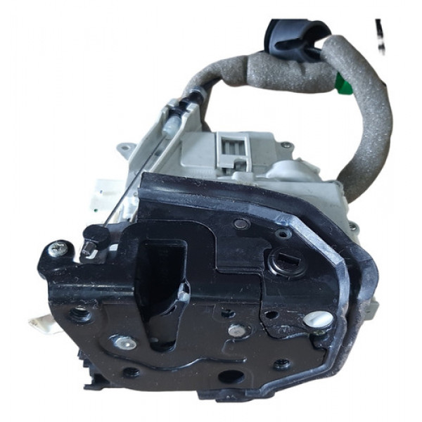 Fechadura Porta Traseira Direita Audi Q3 1.4 Tfsi 2018