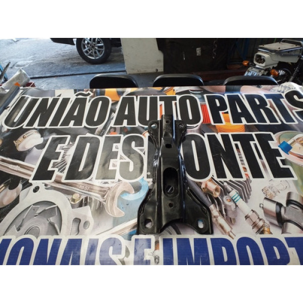 Suporte Suspensão  Hilux  Sw4 Srx  2.8 2018