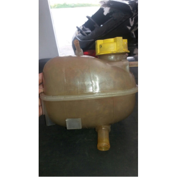 Reservatório De Água/radiador Montana 1.4 8v 2008 Original 