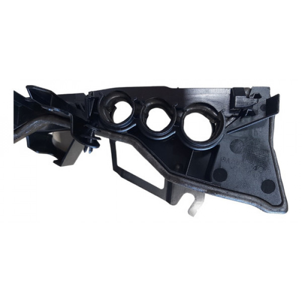 Suporte Moldura Guia Esquerda Mercedes C180 2015 A2058310598