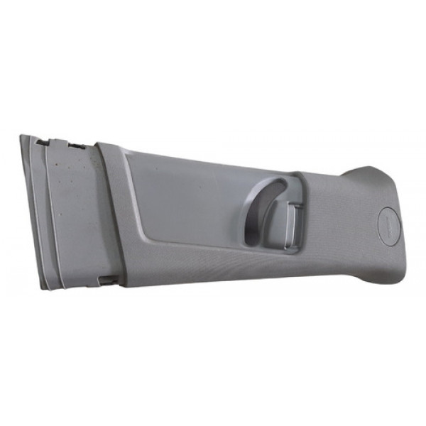 Acabamento Coluna Cinto Direito Tracker Ltz 1.8 16v 2014