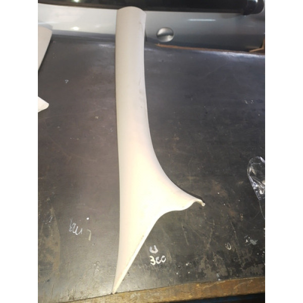 Acabamento Coluna Montana 02/12 Lado Direito Original